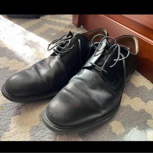 Men’s black dress shoes